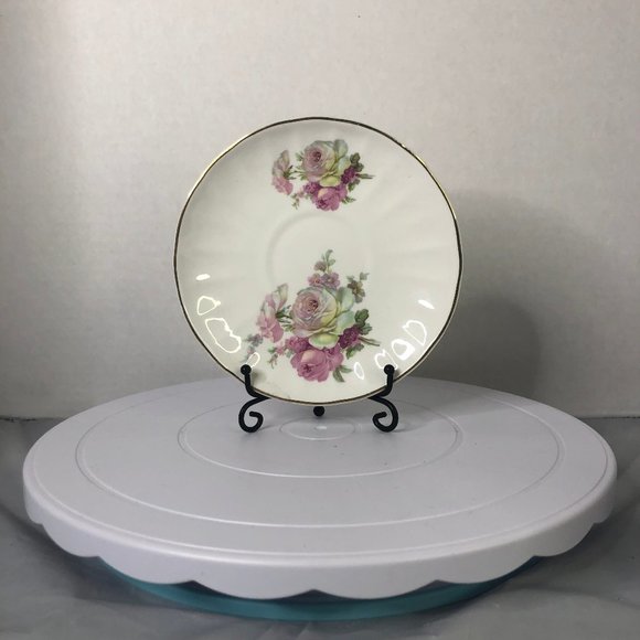 Springfield Bone China Teacup and Saucer - Picture 7 of 9